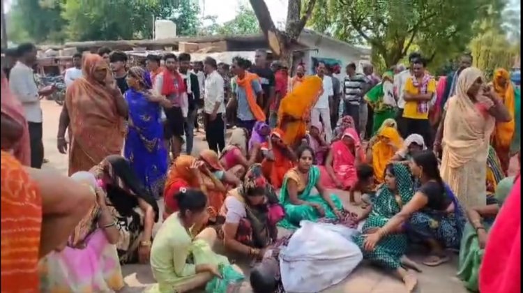 नईगढ़ी में मजदूर की मौत पर परिजनों को हंगामा, सड़क पर शव रखकर लगा दिया जाम